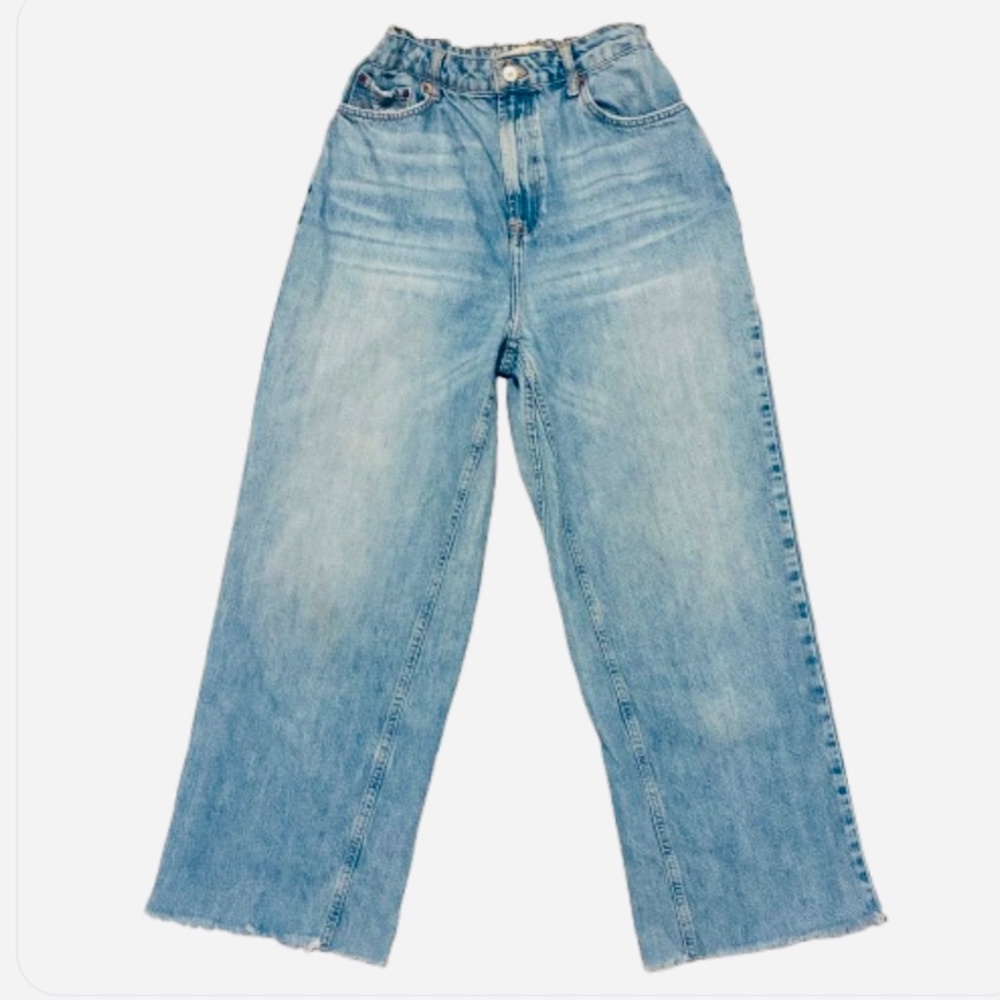 28”-32”  Adjustable Waist MOTO Cropped Wide Leg Raw Hem Jeans